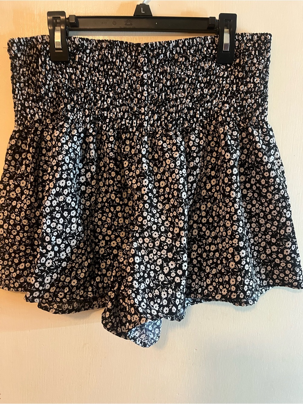 SHEIN Black Floral Smocked Circle Skirt